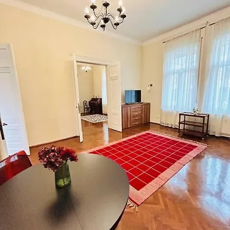 Classy #12lunipebega *