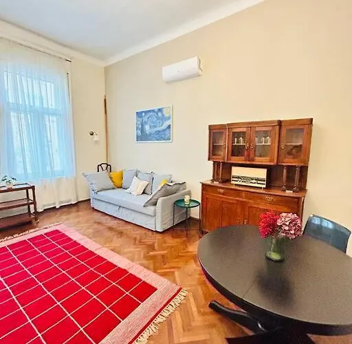 Classy #12lunipebega Apartamento